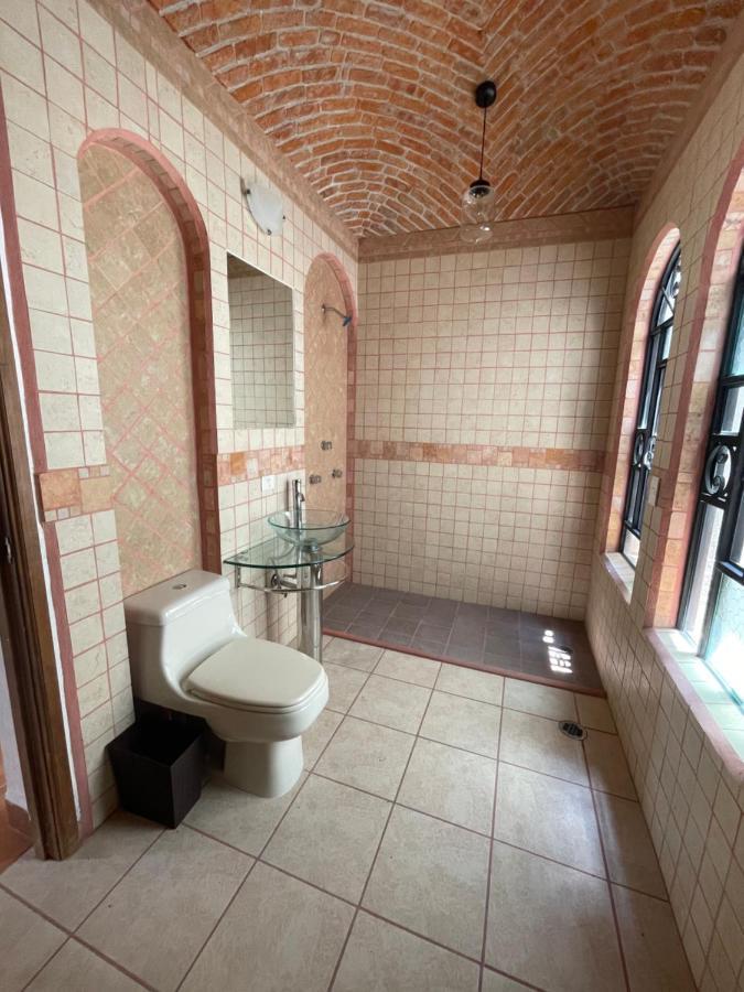 Casa Tonita Hotel *